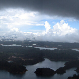 Colombia_285p_full