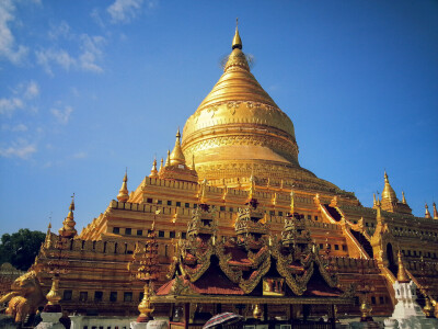 transcon-17-golden-pagoda.jpeg